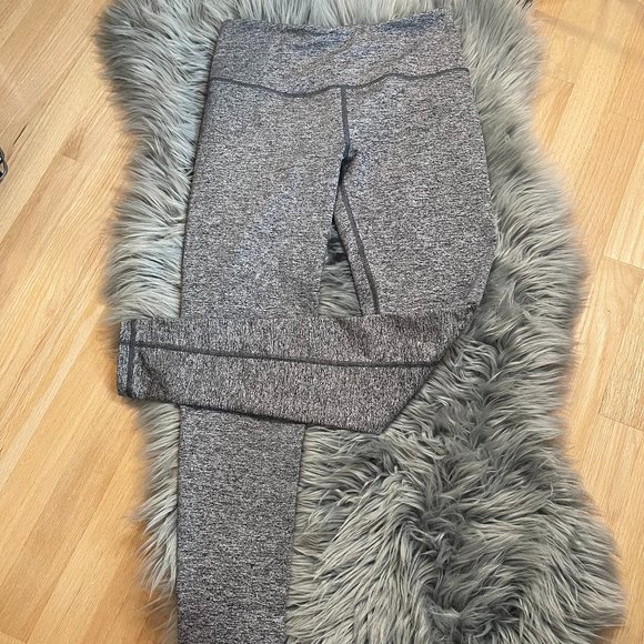 NWOT VSX Knockout Tights, Heather Grey - Size Small - Victoria's Secret Sport - Picture 2 of 6